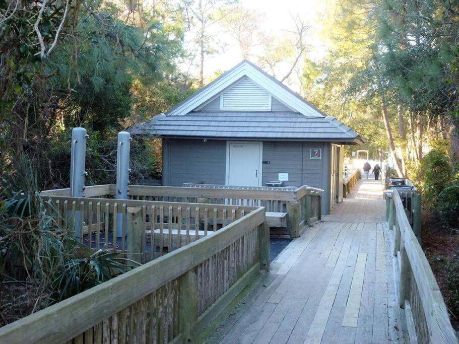 Cute 2 Bedroom, 2 Bath Condo At Folly Field Beach Hilton Head Island Dış mekan fotoğraf