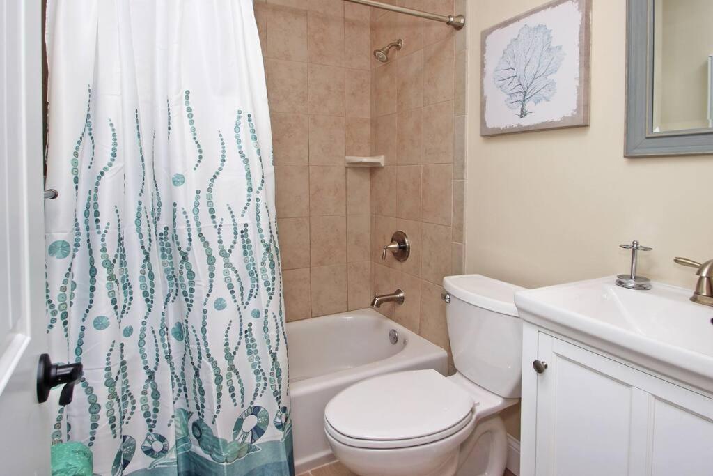 Cute 2 Bedroom, 2 Bath Condo At Folly Field Beach Hilton Head Island Dış mekan fotoğraf