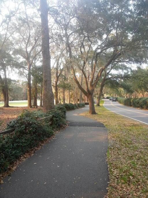 Cute 2 Bedroom, 2 Bath Condo At Folly Field Beach Hilton Head Island Dış mekan fotoğraf