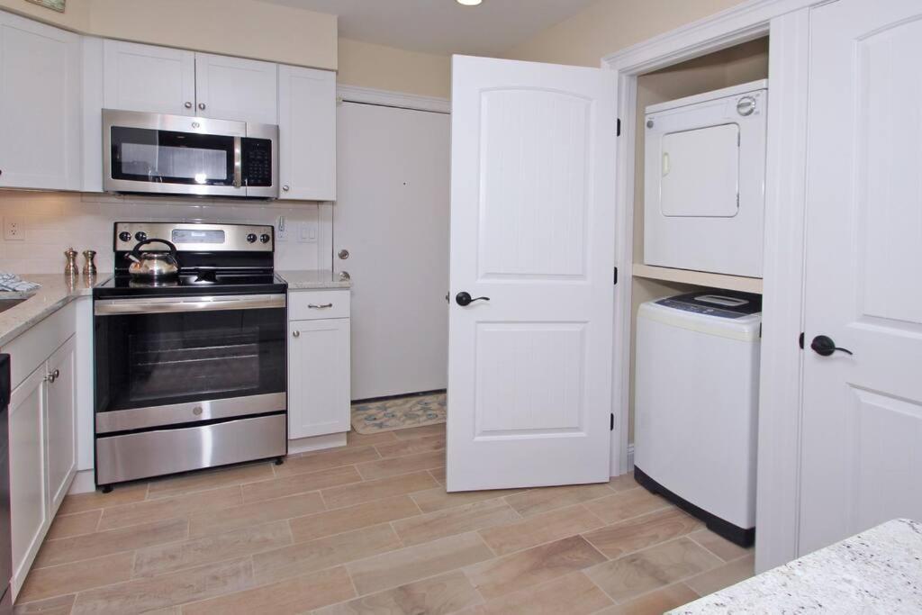 Cute 2 Bedroom, 2 Bath Condo At Folly Field Beach Hilton Head Island Dış mekan fotoğraf