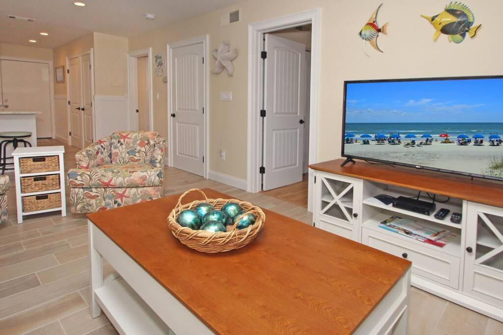 Cute 2 Bedroom, 2 Bath Condo At Folly Field Beach Hilton Head Island Dış mekan fotoğraf